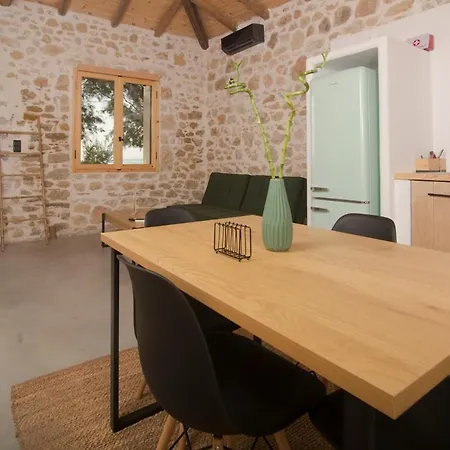 Almyrikia Ii Next To The Sea Mikrá Mandínia