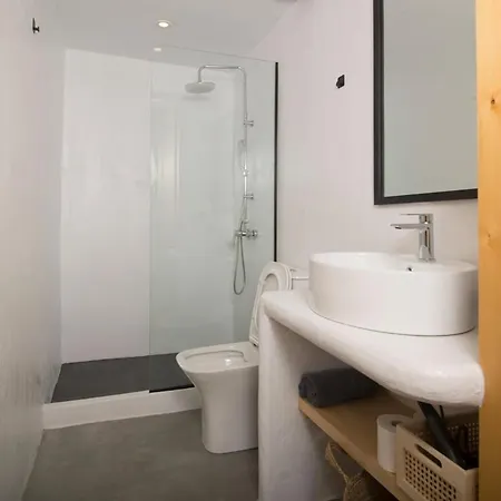 Almyrikia Ii Next To The Sea *