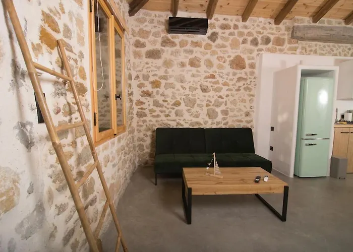 Casa de Férias Almyrikia Ii Next To The Sea Mikrá Mandínia