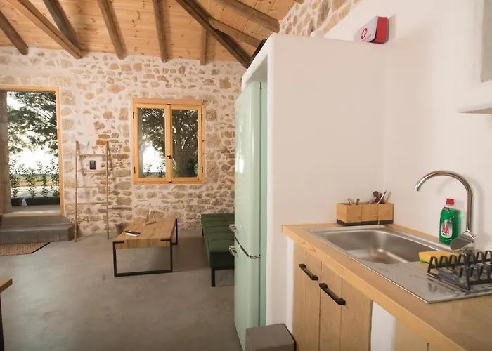 Almyrikia Ii Next To The Sea