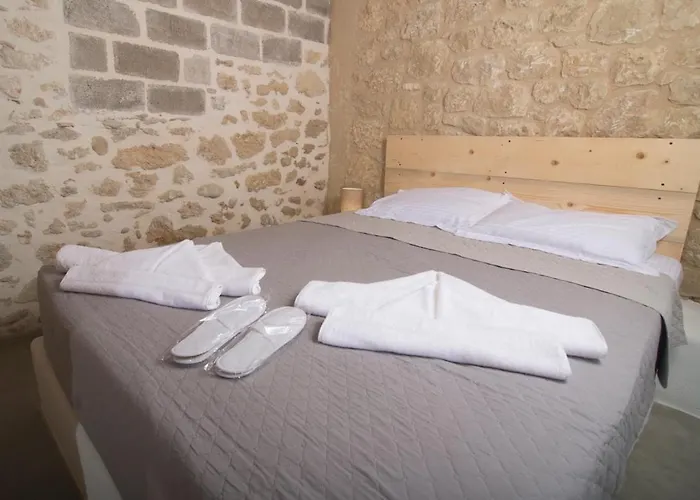 Almyrikia Ii Next To The Sea